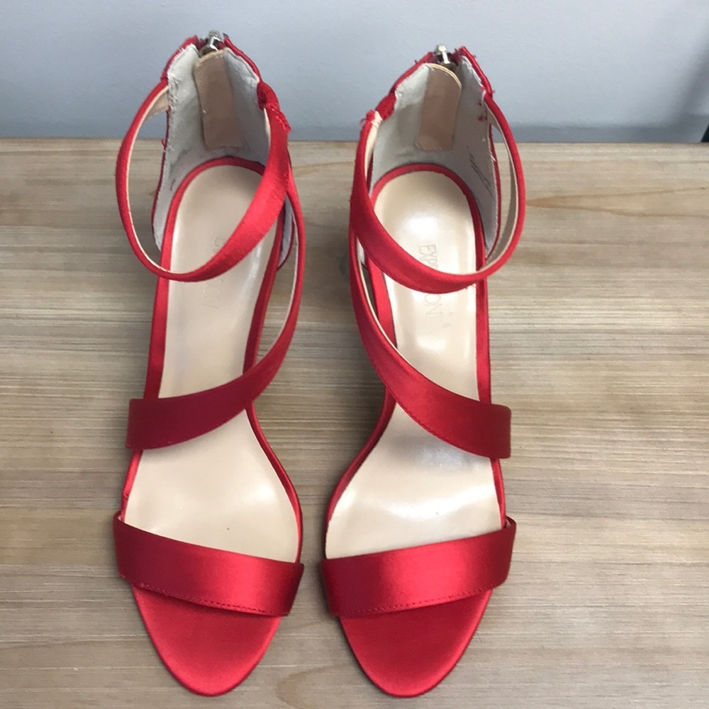 Expression Red Sandals - Picture 3 of 6